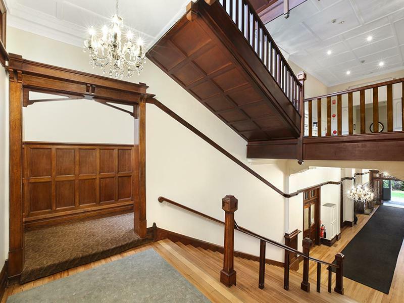 The Robertson Hotel Экстерьер фото